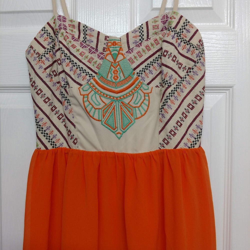 Spring/Summer Dress - Picture 2 of 5